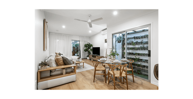 Chic Two-Bedroom Retreat in a Peaceful Location - Photo 1