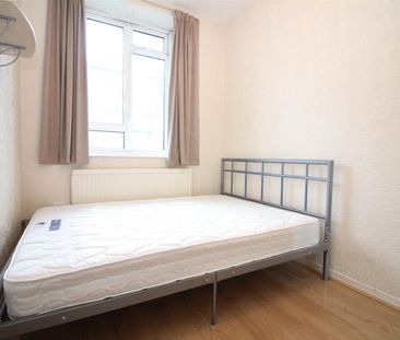 3 Bedroom Flat To Let - Photo 2