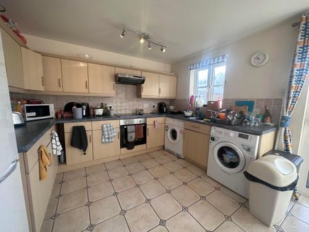 16 Freedom Square - Photo 5