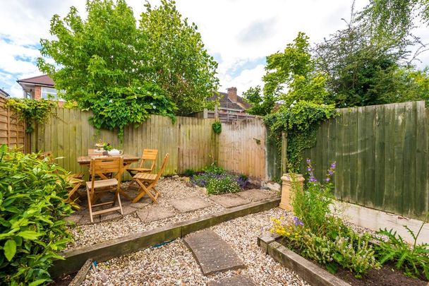 2 bedroom terraced house to rent - Photo 1