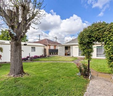 16 Messmate Street, Lalor - Photo 2