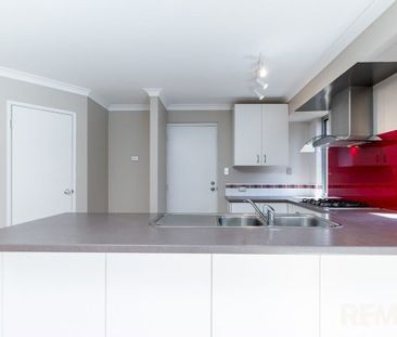 Banksia Grove - Photo 2