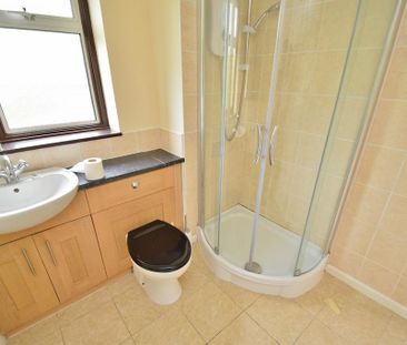 4 bedroom terraced house to rent - Photo 6