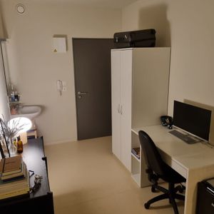 — Overwale - Photo 2