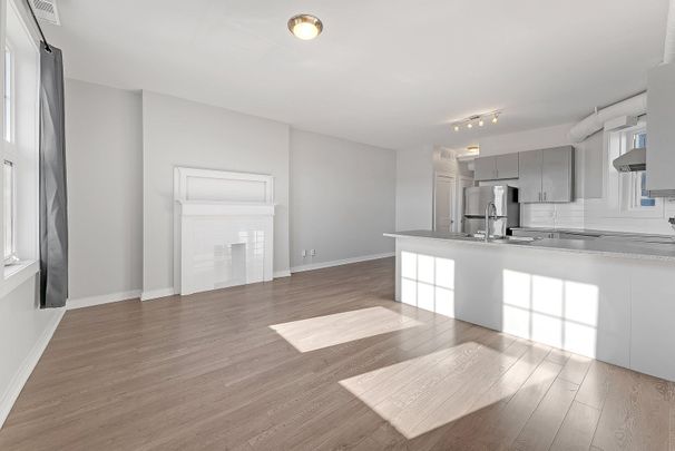 For Lease - 657 Barton Street Unit# 302, Hamilton, Ontario - Photo 1