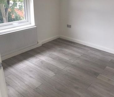 3 Bed Semi-Detached House, Hartley Brook Road, S5 - Photo 2