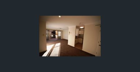UNFURNISHED - Modern & Secure Apartment - Level 4 - Close to Maroubra Junction - Photo 4