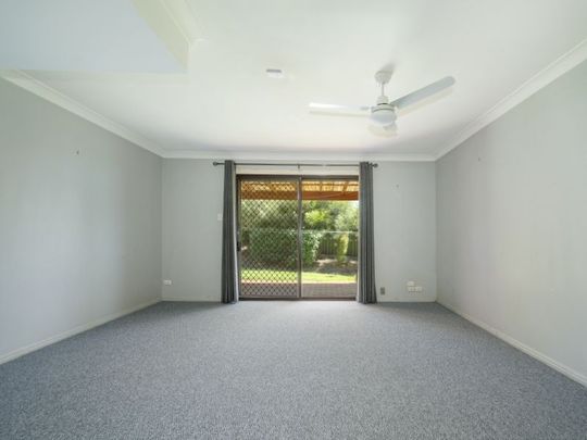 Spacious 2-storey 3 Bedroom Apartment in convenient location - Photo 1
