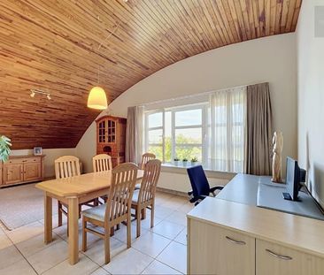 Appartement te huur - foto 2