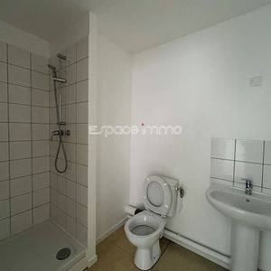 Location Appartement 1 pièce 25m² LE GRAND QUEVILLY 76120 - Photo 2