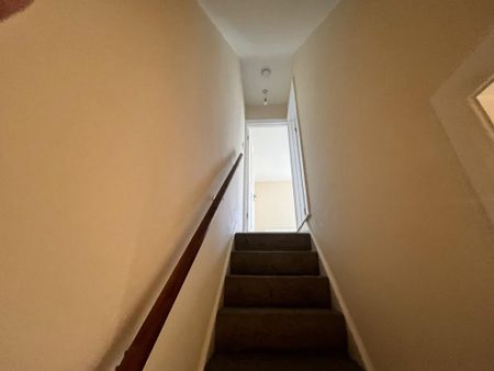 2 bedroom terraced house to rent - Photo 5