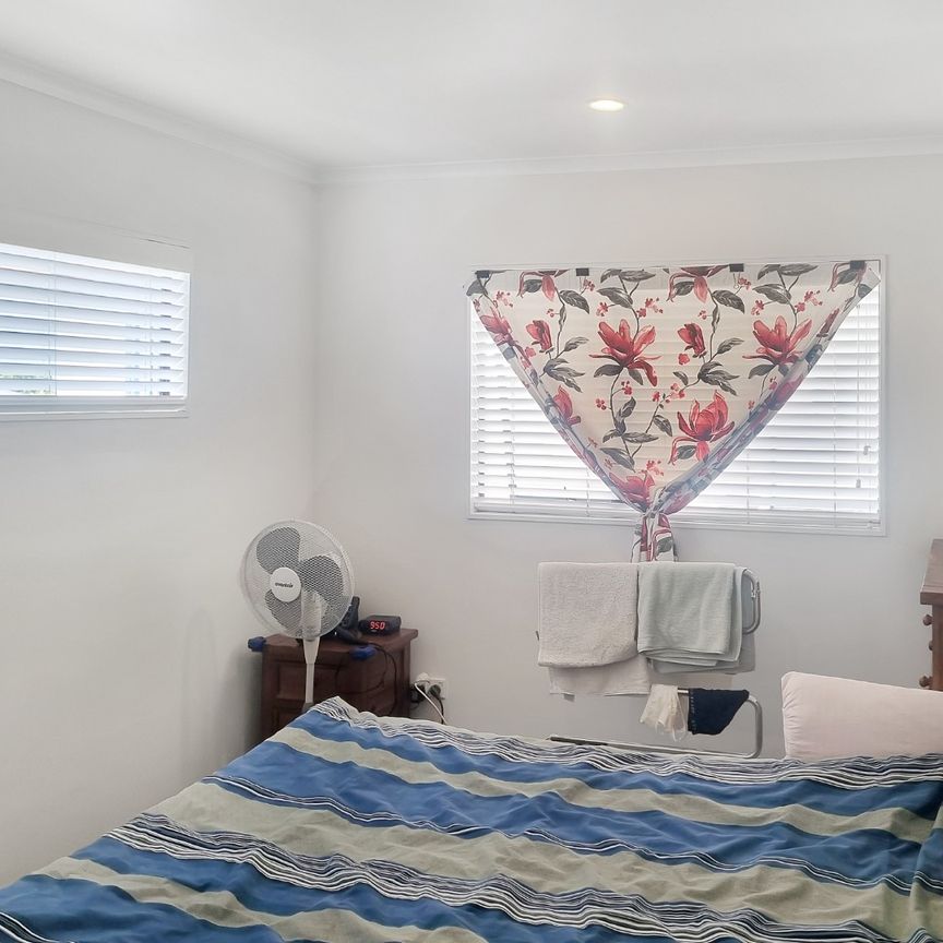 Townhouse 3bdrm/2bthm/Dble Garage - Photo 1