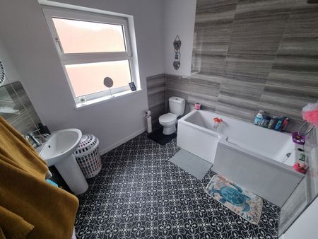 Bent Street, Brierley Hill, DY5 1RB - Photo 2