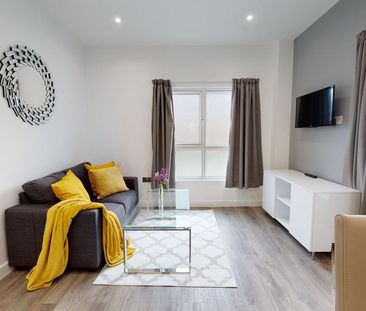 2 bedroom apartment to rent - Photo 2