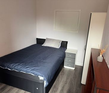 Room in a Shared House, St. Benedicts Road, B10 - Photo 3