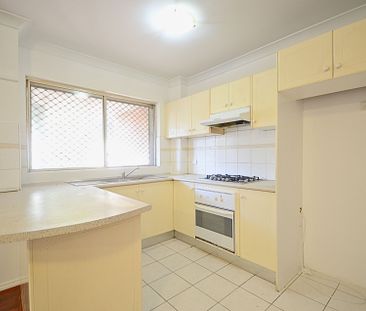 2 Bedroom Plus Study Unit in Handy Location&excl; - Photo 1