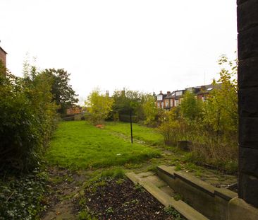 Victoria Road, Hyde Park, LS6 1DR, Leeds - Photo 3