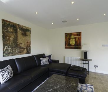 3 bedroom apartment to rent - Photo 2