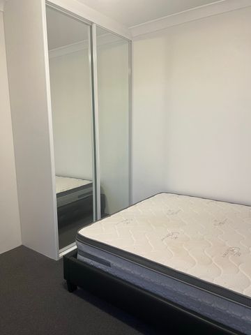 Kensington - Photo 4