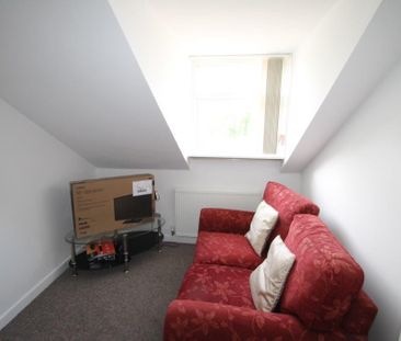 2 Bedroom | Flat 3, 9 North Road East, PL4 6AS - Photo 5