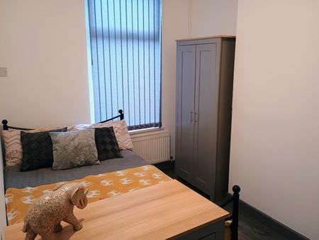 Room in a Shared House, Chiswell Street, L7 - Photo 2