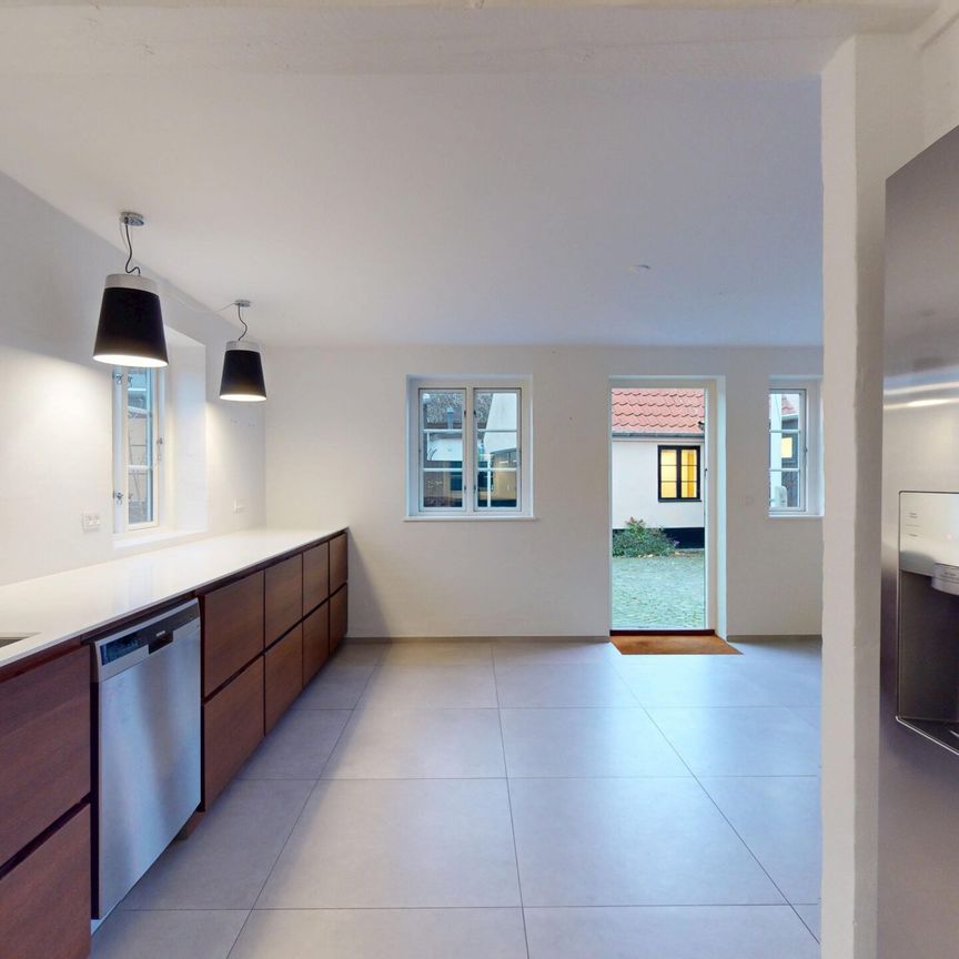 194m² Villa | Dragør - Photo 1
