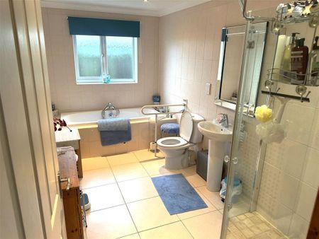 Broadgate, Spalding, Sutton St. James - Photo 5