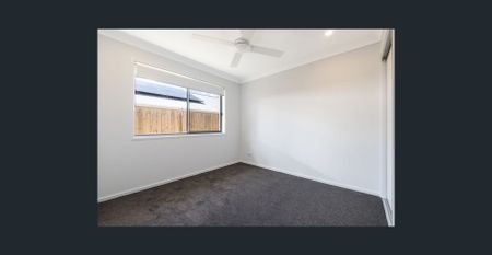 Stunning 4-Bedroom Family Home in Park Ridge - Photo 2