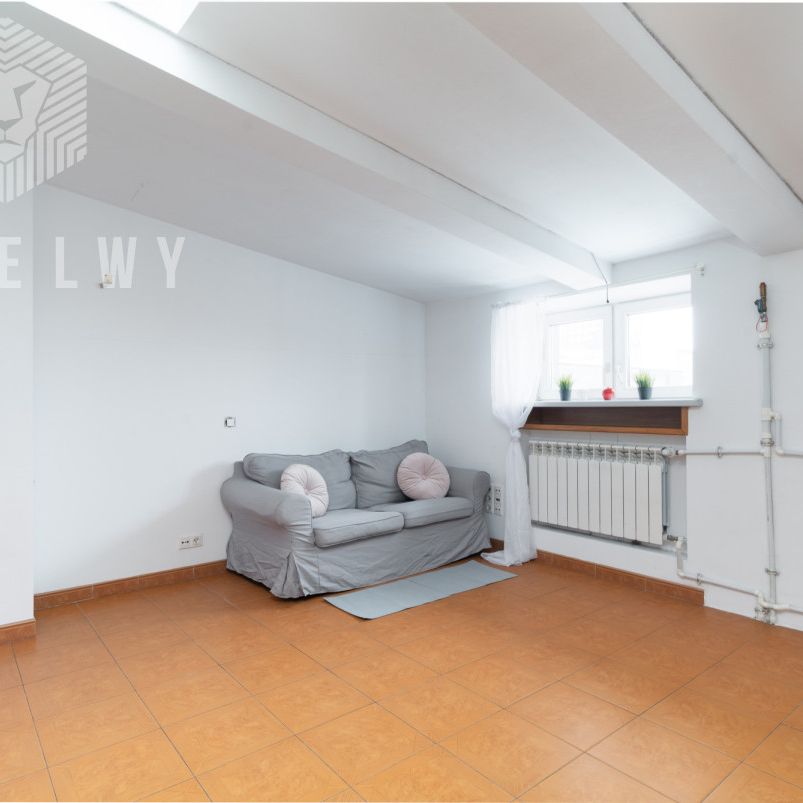 Małe mieszkanie przy stacji Metro Politechnika - Photo 1