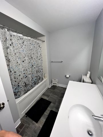 For Lease - 1158 Drawstring Lane, Pickering, Ontario - Photo 3