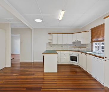 166 Royal Parade, Alderley QLD 4051 - House For Rent - $750 | Domain - Photo 5