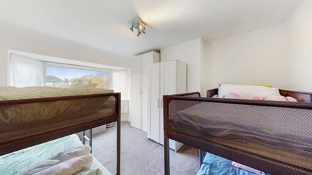 3 bedroom terraced house to rent - Photo 3