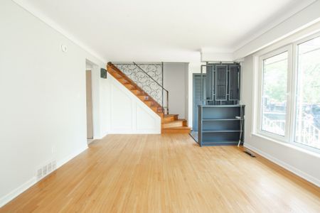 11 Black Knight Rd, St. Catharines - All Inclusive 3 Bed Main Unit - Photo 5