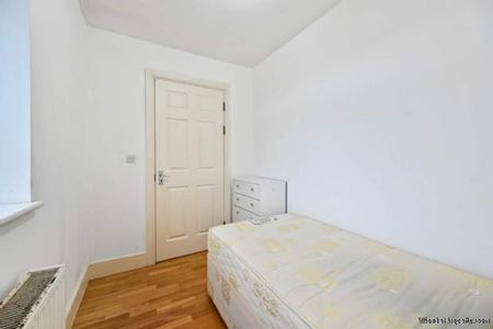 3 bedroom property to rent in London - Photo 5