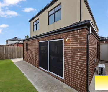 Double-Storey Delight Offering Comfort, Style, and Tranquil Surroundings - Photo 4 | Rentumo
