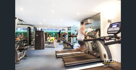 Melbourne Tower: Furnished One Bedroom Apartment in Fantastic Location! - Photo 2