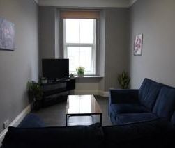 5 bedroom flat share to rent - Photo 1