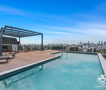 14th Floor Best 2 Bed 2 Bath Units in Toowong! - Photo 2