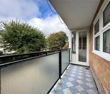 2 bedroom apartment to rent - Photo 6