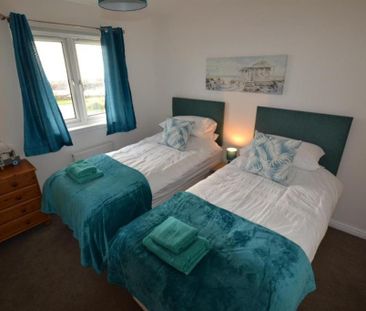 2 bedroom terraced house to rent - Photo 4