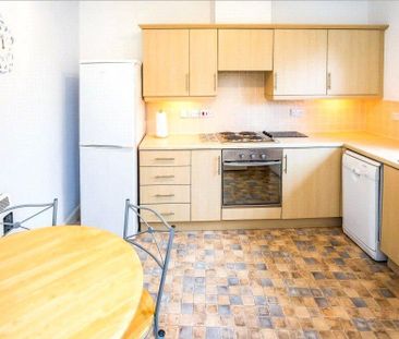 2 bedroom flat to rent - Photo 6