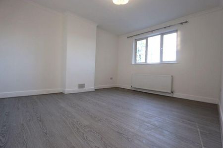 3 bedroom flat to rent - Photo 5