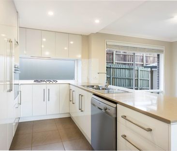 Prime Location - Modern & Spacious! - Photo 5