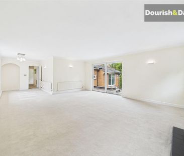 3 bedroom detached bungalow to rent - Photo 1