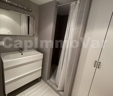 Location Appartement 2 pièces 45m² MARSEILLE 5ème - Photo 3