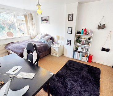 5 bedroom semi-detached house to rent - Photo 3 | Rentumo