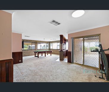 52 Carawatha Avenue, Mount Nasura, WA 6112 - Photo 3