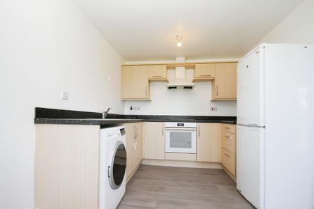 2 bedroom flat to rent - Photo 5