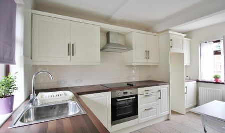 70 Seaview Drive, Belfast, BT15 3ND - Photo 4