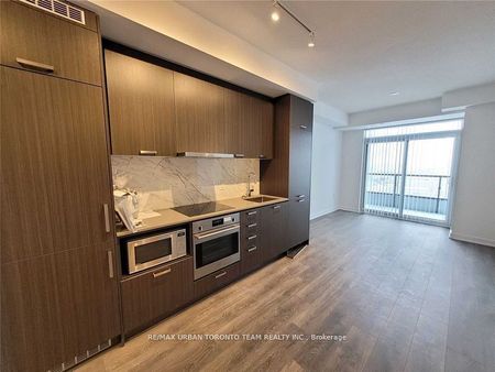 For Lease - 10 Honeycrisp Crescent Unit# 1712, Vaughan, Ontario - Photo 3